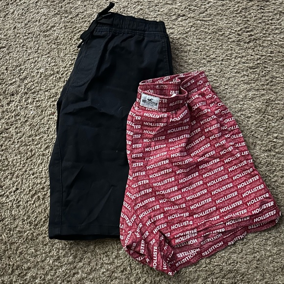 Hollister bottoms - Picture 3 of 3